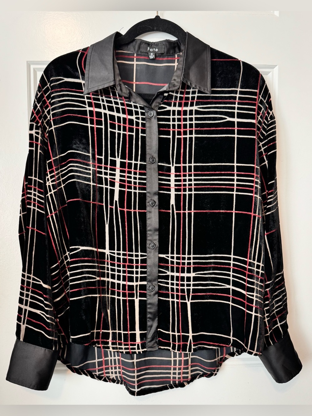 Fate Black Velvet Abstract Grid Semi Sheer Button
Front Blouse S